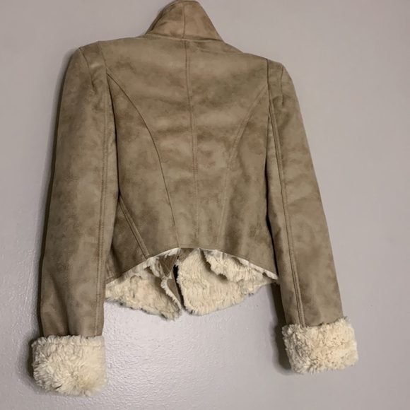 Cream colored Sherpa lined Moto jacket medium - Picture 4 of 6